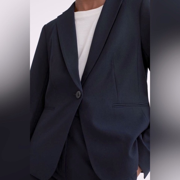 H&M Navy Blue Fitted Blazer NWT - Picture 1 of 6